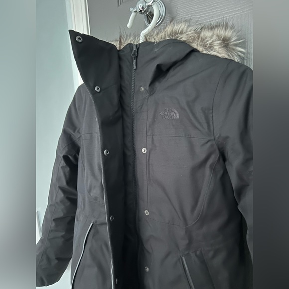 North Face Arctic Puffer - Picture 5 of 11